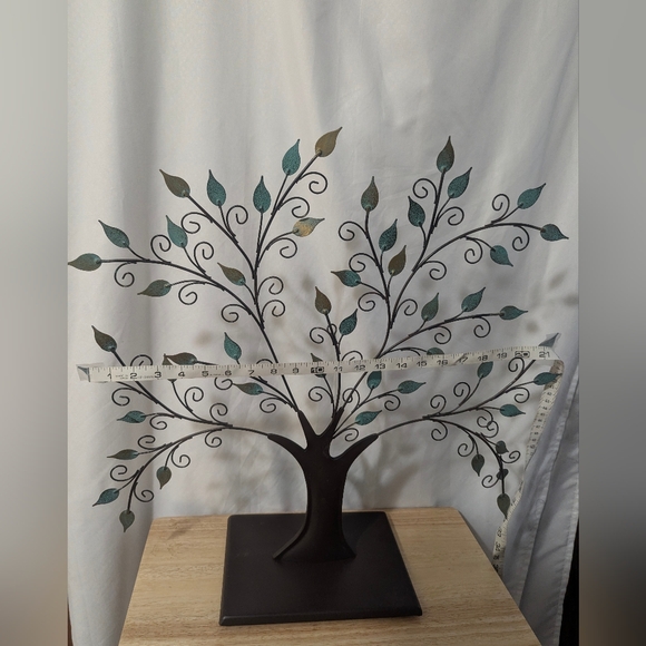 Hallmark Family Tree - Picture 4 of 6